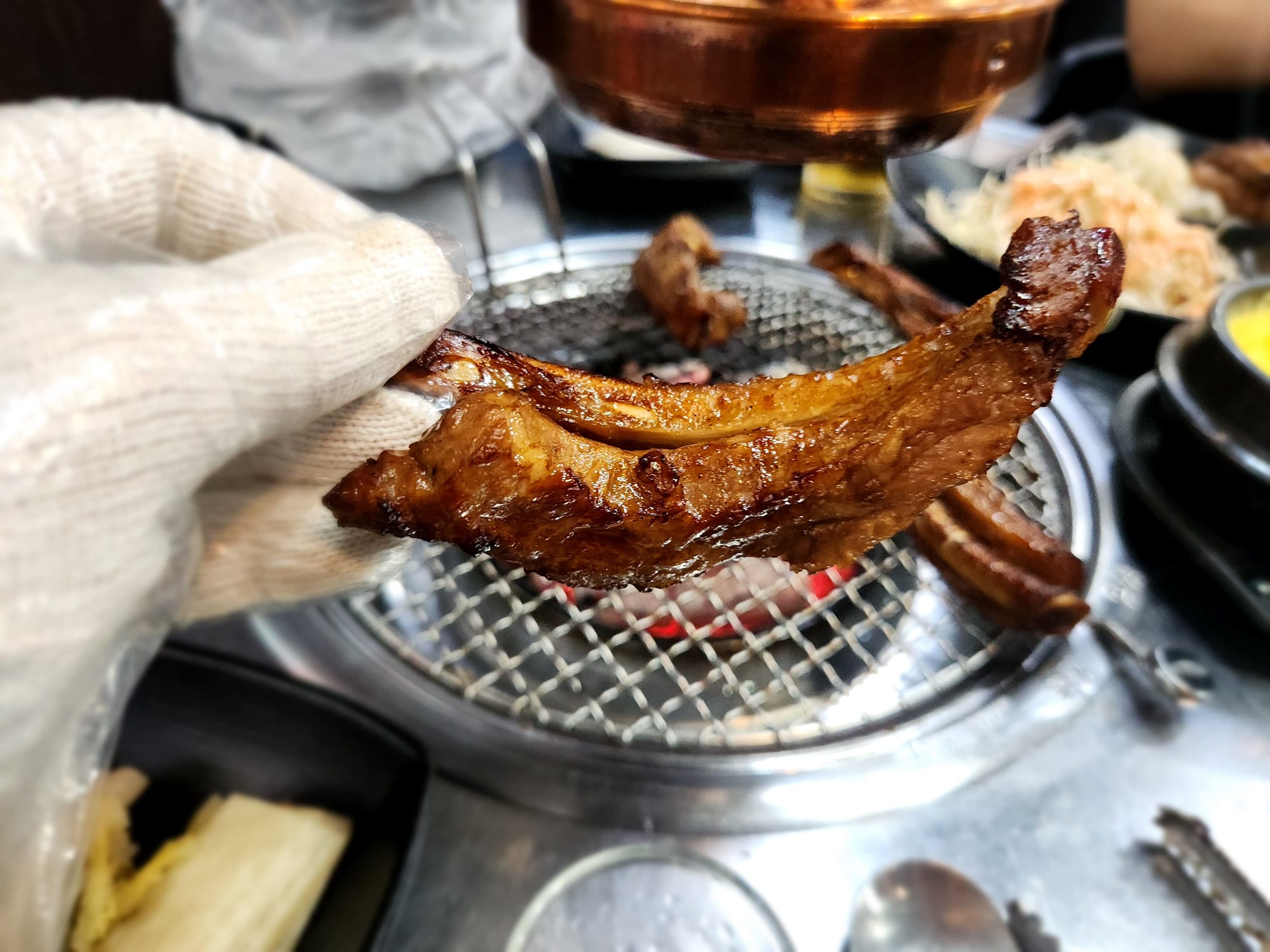 맛있게 익은 간장 쪽갈비